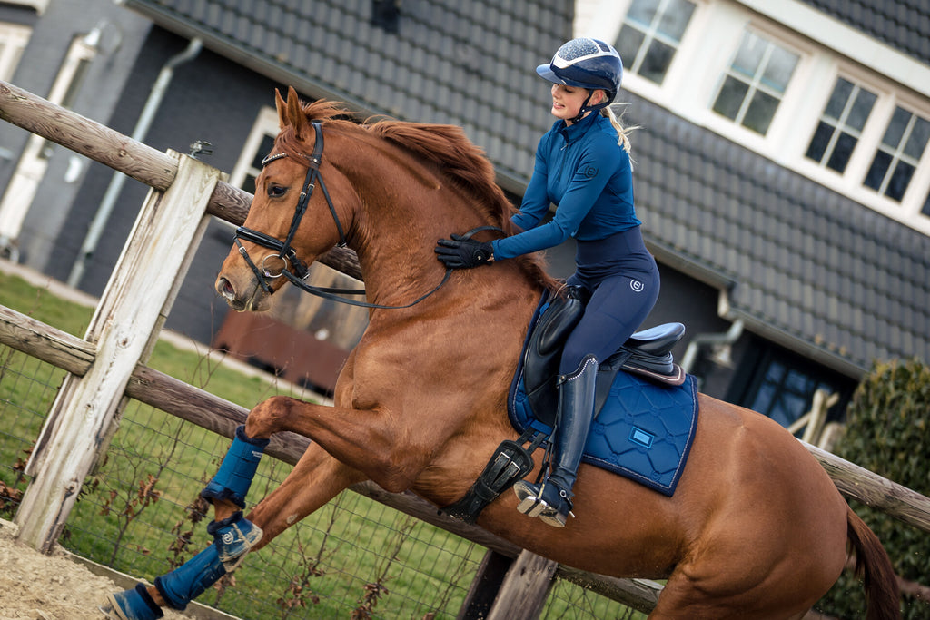 Equestrian Stockholm Dressuur Zadeldekje - Blue Meadow
