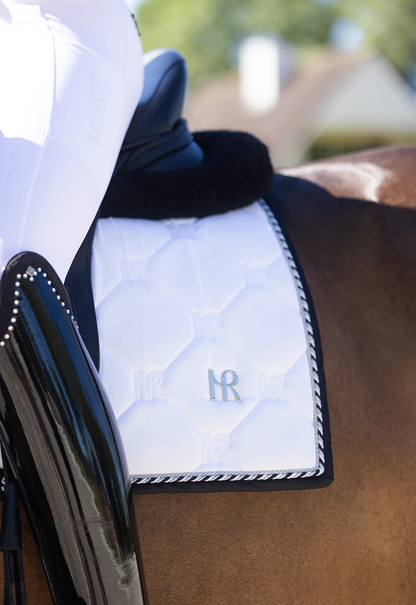 Mrs Ros CHARMER Dressuur Zadeldekje - White Suede