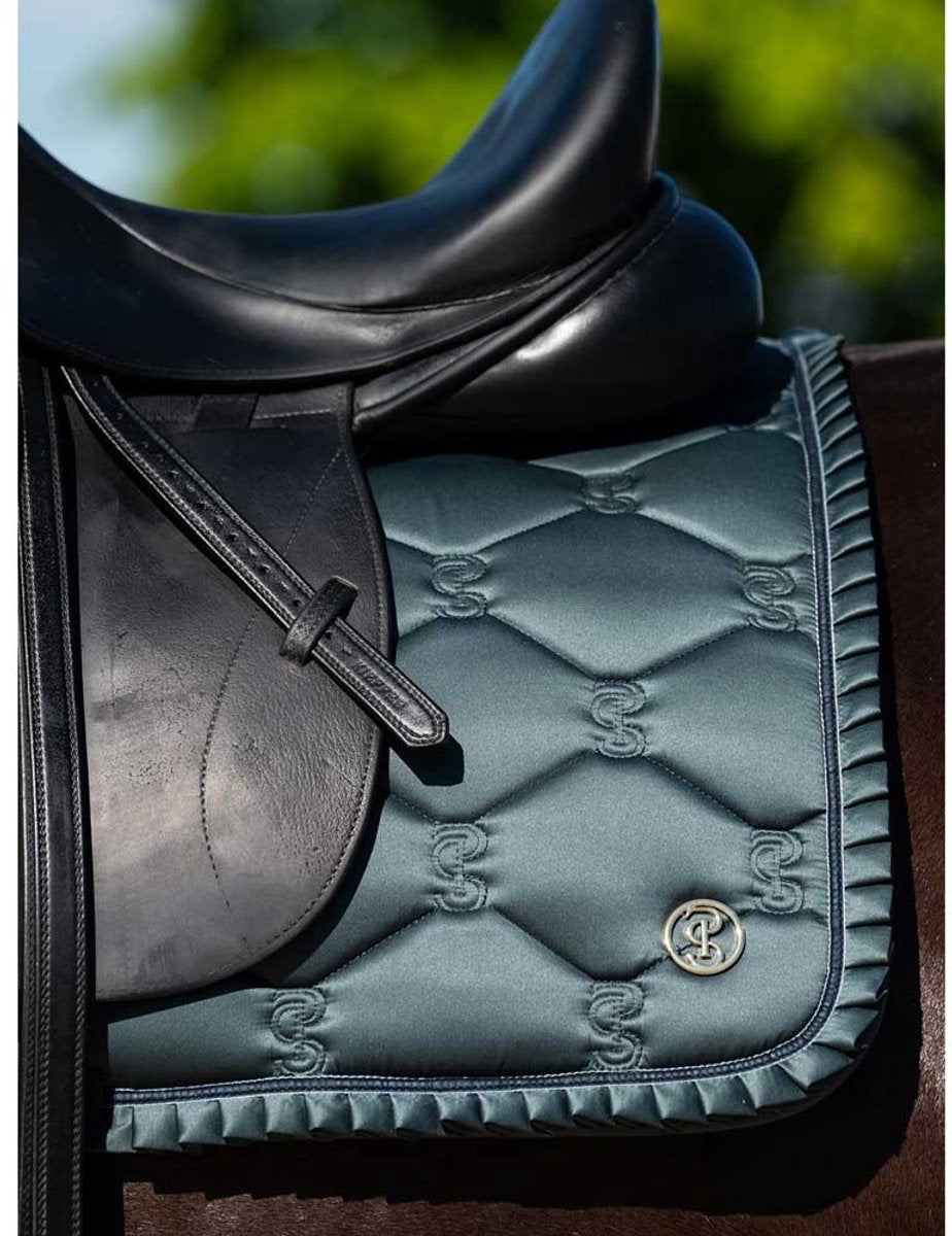PS of Sweden - Dressuur Zadeldekje Ruffle Midnight Green
