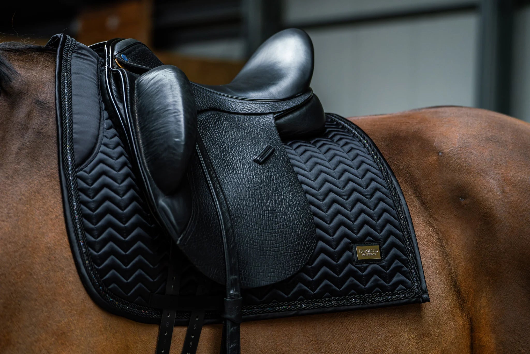 Hopmans Equestrian - Zadeldekje Zwart