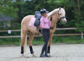 Hopmans Equestrian - Dekje Roze Dressuur Full