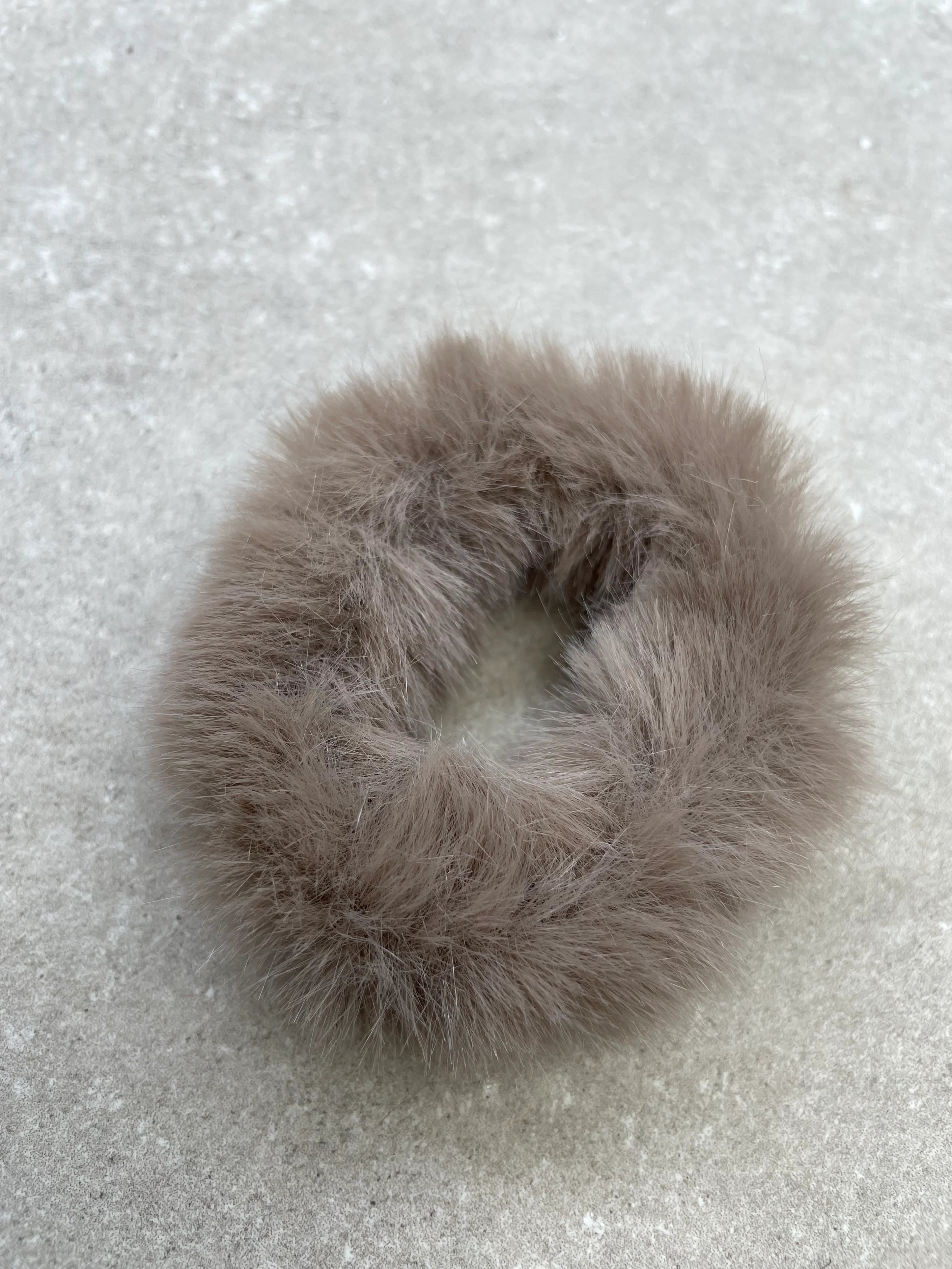 Hopmans Equestrian - Knotband Fluffy Taupe